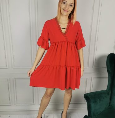 Sukienka czerwona z wiązaniem i falbankami